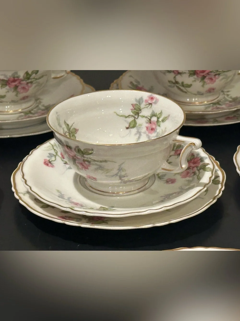 LIMOGES FRANCE TEA SERVICE FOR 8 HAVILAND SYLVIA CUPS SAUCERS PLATES SHABBY CHIC